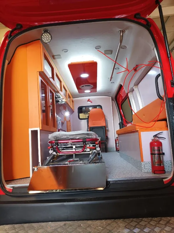 Машина скорой помощи Toyota Hiace ambulance