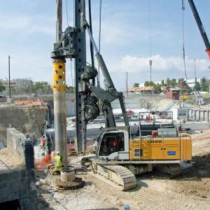 LIEBHERR burg'ulash qurilmasi