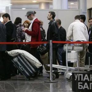 Мобильные стойки ограждения ленточные длиной 2м