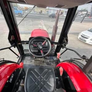 YTO NMF 554 55 ot kuchiga ega traktor