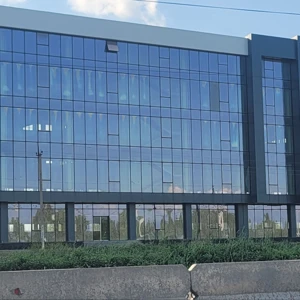 Установка дверей и окон AKFA