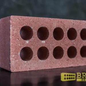 Qarama-qarshi g'isht