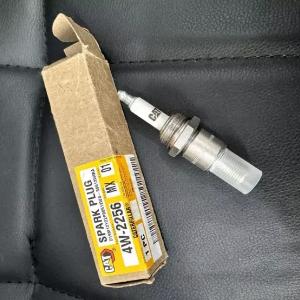 Свеча зажигания 4W-2256