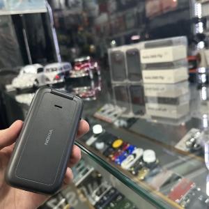 Смартфон Nokia 2660 Flip