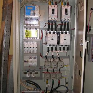 АВР - Устройство для автоматического переключения фаз