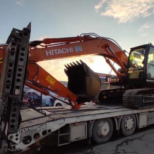 Гусеничный экскаватор Hitachi ZX200-5A