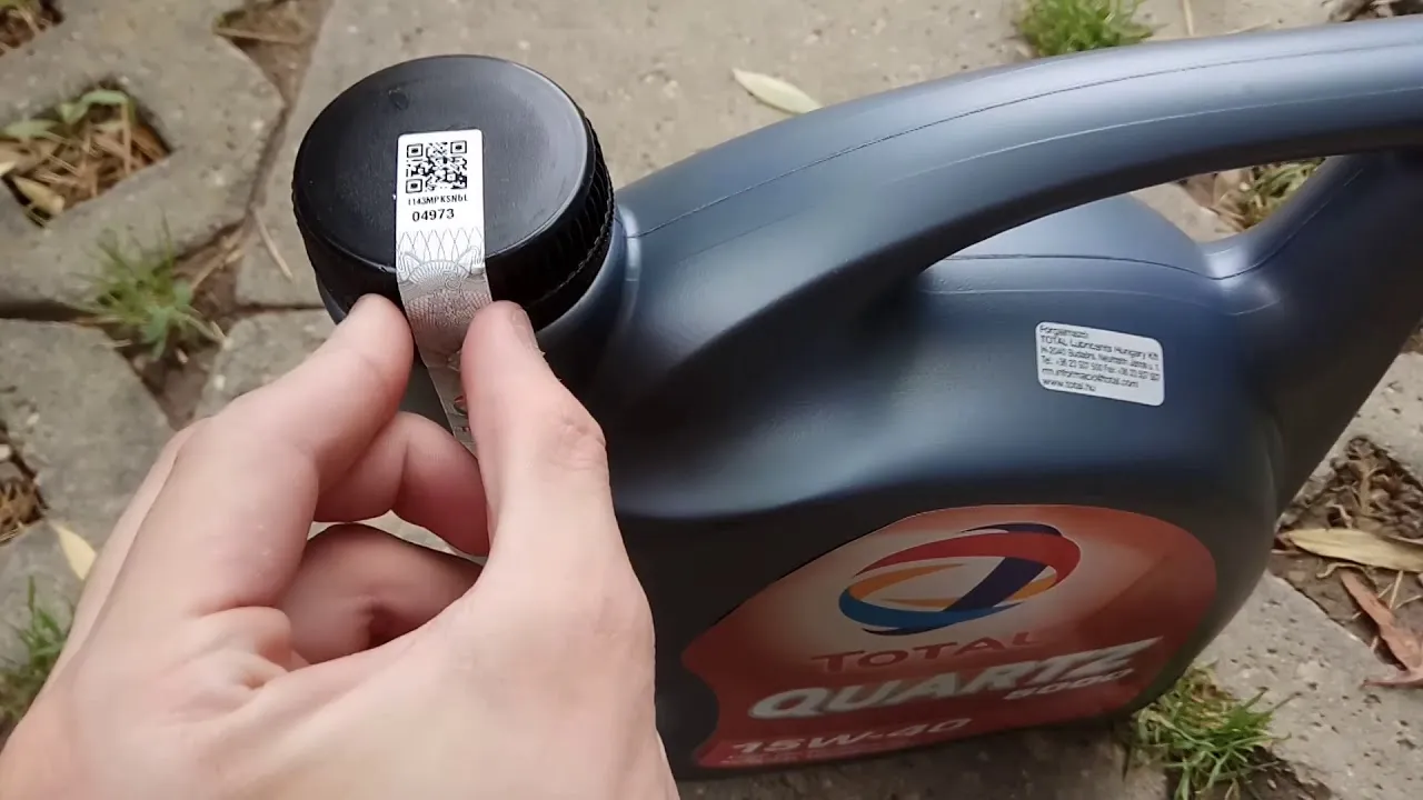 Моторное масло TOTAL QUARTZ 5000 SL 20w50
