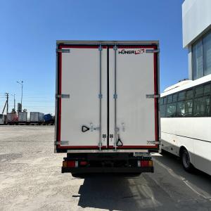 ISUZU NPR 82L