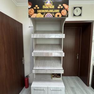 Витрина для хлебобулочных изделий