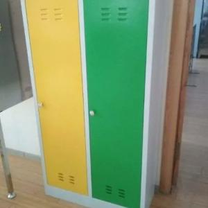 Shkaf metalli va turli xil modifikatsiyadagi zanglamaydigan po'latdan