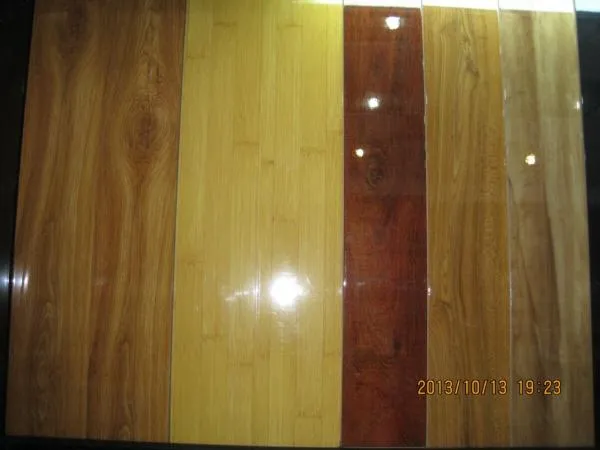 Yarim porloq laminat, XXR. Hajmi 800x130x12mm.