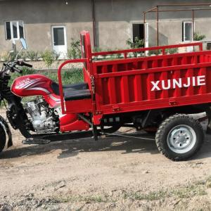 Uch g'ildirakli yuk mototsikli 200 CC