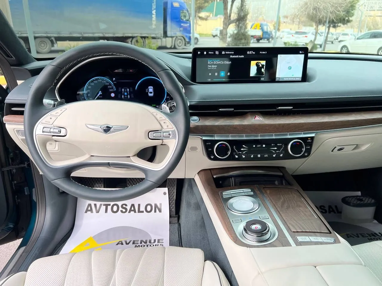 Электромобиль Genesis G80