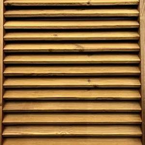 Yog'ochdan yasalgan pardalar