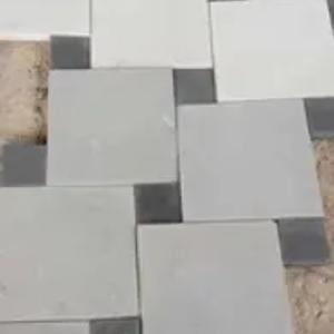 Тротуарная плитка Гранд 30*30*2,5 см с черными кубиками