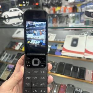 Смартфон Nokia 2720 Flip