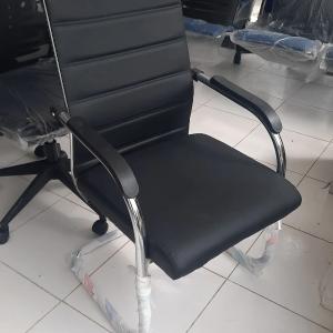 Alfa ofis kreslolari