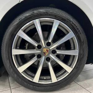 Электромобиль Porsche Panamera