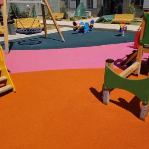 Резиновое покрытие для детских площадок