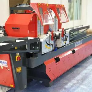 2х головочный станок для резки профиля из ПВХ сенсорный ком