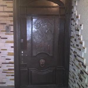 Yuqori sifatli metall eshiklarni ishlab chiqarish