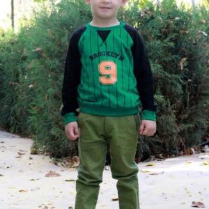 O'g'il bolalar uchun sviter