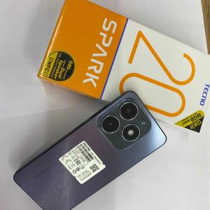 Смартфон Tecno Spark 20 8/128GB