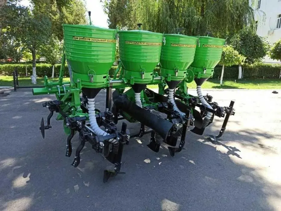 Universal paxta kultivatori "XU-4V"