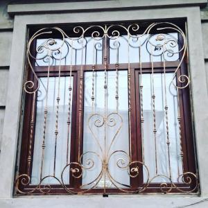 Решетки на окна,заборы,ограждения,навесы