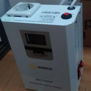 Стабилизаторы напряжения 500 W (110 V -250 V)