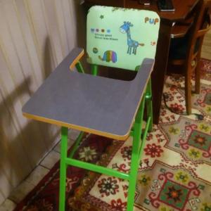 Oziqlantirish uchun yangi va arzon baland stullar