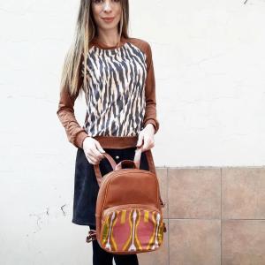 Ayollar uchun zamshli kozok