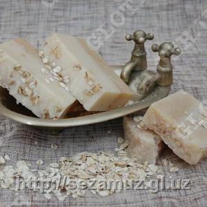 SEZAM tomonidan jo'xori uni va asal skrabli sovun