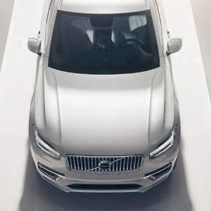 Автомобиль Volvo XC90