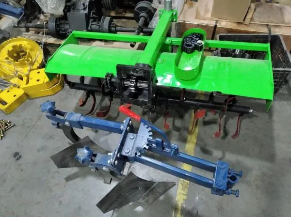 RUSTRAK R-18 minitraktori