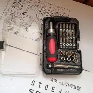 Наборы отверток с насадками (битами) "Green Horse"