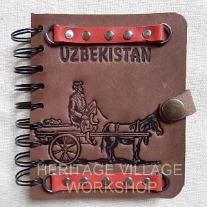 Teri qoplamali noutbuklar.