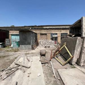 Сдается в аренду территория 1200м2 в Ташкенте Бектемирский р-н.