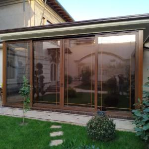 Тонирование энергосберегающими плёнками зданий