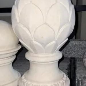 Travertin baluster