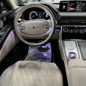 Электромобиль Genesis GV80