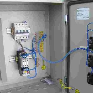 Щит управления двигателя.