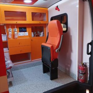 Toyota Hiace Ambulance tez tibbiy yordam mashinasi