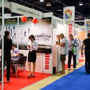 Посещение выставок и заводов