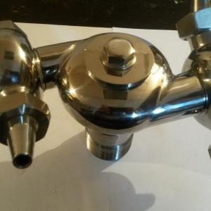 Zanglamaydigan po'latdan yasalgan armatura