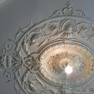 Toshkentda bo'yoq. Devor va jabhalar, metall, yog'och, parket uchun. Astarlar, laklar, himoya, patinatsiya. Yaltiroq.