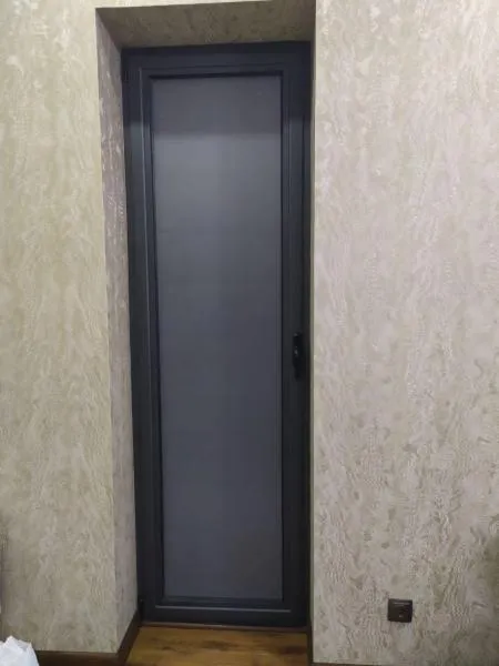 Vitrajlar/derazalarga mat plyonka (tuman) yopishtirish. So'nggi daqiqali buyurtmalar