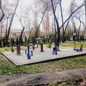 Уличные спортивные тренажёры KiF