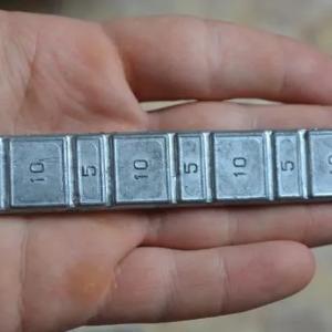 Qo'rg'oshin muvozanatlash og'irligi 5 g dan 100 g gacha.