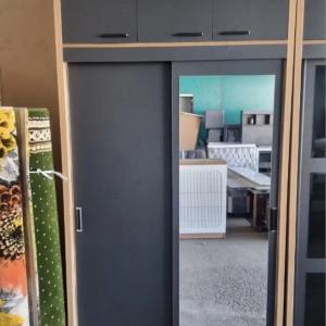 Shkafning toymasin mezzaninesi